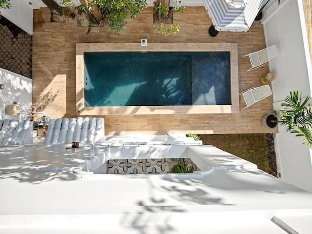Villa Bohemia I & II Grand Gated Estate San Juan Porto Riko