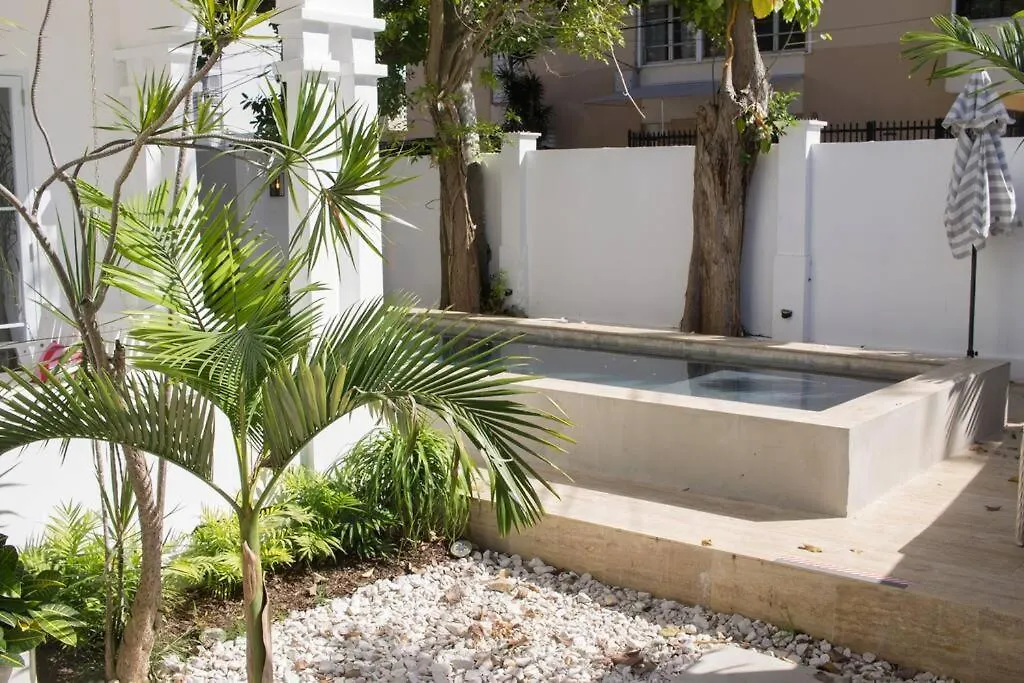 Villa Bohemia I & II Grand Gated Estate San Juan Porto Riko